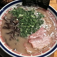 「ラーメン（￥680）赤オニ（￥100）」@博多長浜らーめん 田中商店の写真