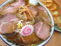 「チャーシューワンタンメン￥1,000 & 餃子￥400」@赤見屋 本店の写真