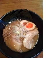 「特製こく旨醤油ラーメン」@麺 旬風の写真