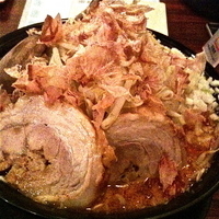 「勘九郎辛味噌（中辛・ニンニク半分￥830）野菜増し（ランチ￥0）」@麺屋 勘九郎の写真