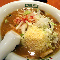 「味噌味（3月までの限定）800円+肉ごはん300円」@戸越らーめん えにしの写真