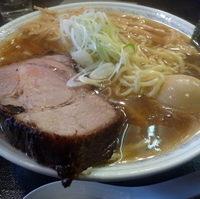 「らーめん+大盛（無料）+味玉」@らーめんはるか86の写真