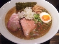 「丸鶏煮干 （本日の限定） 750円」@喜元門 本店の写真