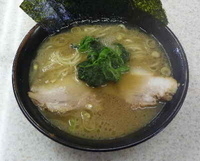 「横浜ラーメン（700円）」@横浜ラーメン 三代目家の写真
