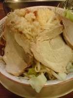 「豚野郎ラーメン（野菜、ニンニク少し）」@野菜と豚骨と魚介 大ふく屋 八王子店の写真