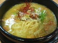 「黒鍋カレーらーめん」@らーめん みそ膳 吾妻橋店の写真