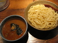 「辛つけ麺（中）」@つけ麺専門店 三田製麺所 六本木店の写真