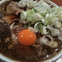 「中華そば 並（¥680）生卵トッピング（￥50）」@末廣ラーメン本舗 高田馬場分店の写真