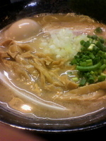 「とりそば700円+メンマ増し100円+味たまご100円=900円」@麺堂 稲葉の写真