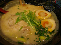 「一番味 （塩豚骨）+玉子」@俄然 モンゴリ庵の写真