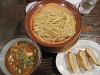 「みそつけ麺 800円 + 大盛 100円 + 餃子(3個) 20」@麺屋 空 亀田駅前店の写真