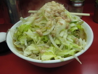 「小豚（ヤサイ、ニンニク、アブラ）」@ラーメン二郎 桜台駅前店の写真