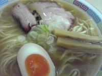 「煮干し正油らーめん」@煮干鰮らーめん 圓の写真