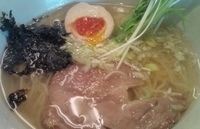 「塩らーめん（700円）+大盛（100円）」@富志夢の写真