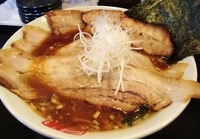 「特撰醤油らーめん+切落とし焼豚 【650円+100円】」@麺や三笑 はじめの写真