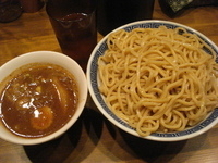 「辛つけ麺特盛+味玉」@馳走麺 狸穴の写真