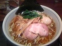 「味玉中華そば（太麺・こってり）+中盛り（ランチサービス）」@中華そば・つけそば専門店 一丸の写真