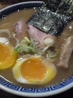 「二代目らーめん」@つじ田 神田御茶ノ水店の写真