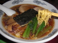 「醤油ら〜めん680円」@麺・酒処 ぶらりの写真