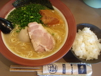 「細麺三点盛り（麺固）+半ライス」@誠屋 大森山王店の写真