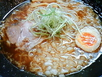 「門蔵醤油（+大盛り）」@らーめん門蔵の写真