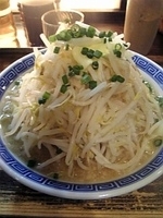 「醤油らー麺（野菜多め）+中盛」@ラーメン無限大 船橋店の写真