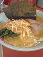 「特製味噌ネギチャーシュー麺（中盛り）」@ラーメン山岡家 手稲店の写真