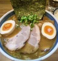 「濃厚和風特製中華そば（太麺指定）900円+大盛り50円+エビ辛し」@中華そば・つけそば 浜屋 我孫子店の写真