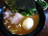「ラーメン+味玉+ほうれん草（600+100+50円）」@家系ラーメン 浮浪雲の写真