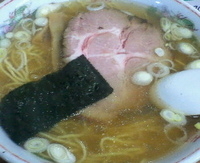 「すラーメン（具入り/麺カタめ）￥700」@米屋の写真