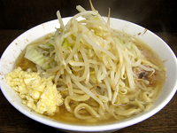 「小ラーメン（ニンニクヤサイ）@650」@蓮爾 さんこま店の写真