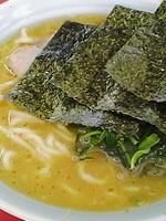 「ラーメン（￥550）+味付け玉子（￥100）」@矢口家 本店の写真