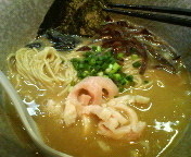 「鶏にぼらーめん（固め） 680円」@鶏の骨の写真