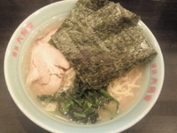 「ラーメン」@横浜ラーメン六角家 船橋店の写真