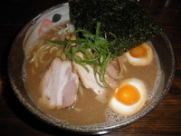 「煮干しラーメン+大盛 「800円+100円」」@中華そば 椿 せんげん台店の写真