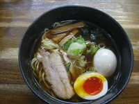 「醤油新味 （煮玉子トッピング）」@麺屋 一八の写真