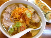 「ネギチャーシューメン￥940 & 餃子￥420」@青竹打ちラーメン・手のし餃子 ラーメンカンの写真
