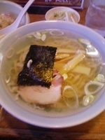 「らーめん塩味+半チャーハンセット」@佐野ラーメン たかのの写真