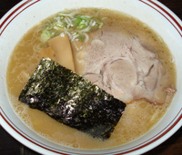 「とんこつ醤油（￥700）」@らー麺 つるやの写真