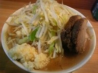 「小ラーメン にんにく」@ラーメン二郎 八王子野猿街道店2の写真