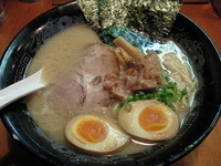 「特丸 細麺」@らーめん金伝丸 渋谷道玄坂店の写真