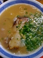 「ラーメン￥480+替え玉￥100」@名島亭の写真