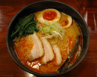 「味噌たんたん辛口+味玉+チャーシュー」@旬麺しろ八の写真