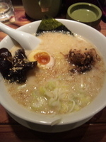 「濃厚豚骨白湯ら～めん+餃子&ビール」@ごとく 川越店の写真