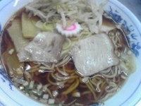 「チャーシューワンタンメン（大盛）+モヤシ+チャーシュー皿+ビール」@江ぐちの写真