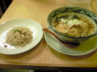 「炒飯セット（しょうゆラーメン+半チャーハン）（700円）」@銀座 一鳳の写真