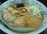 「ワンタンそば 【880円】」@東池袋大勝軒 ROZEOの写真