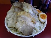 「ラーメン+豚（ニンニクW、ヤサイ）」@モッコリ豚の写真