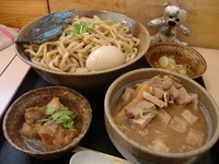 「渓つけめん大盛り（渓麺変更）+肉増し×2+味付玉子+辛味チャーシ」@食処 渓の写真