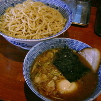 「燻玉つけめん 850円 + 特盛り 200円」@麺や 璃宮の写真